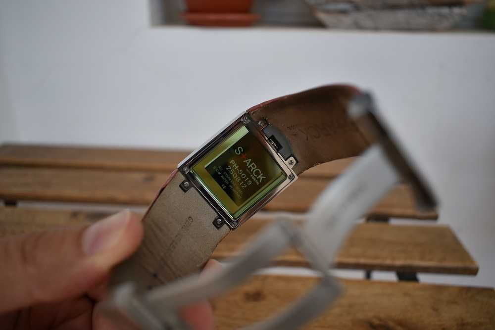 Часовници Fossil Starck и Quicksilver Baron