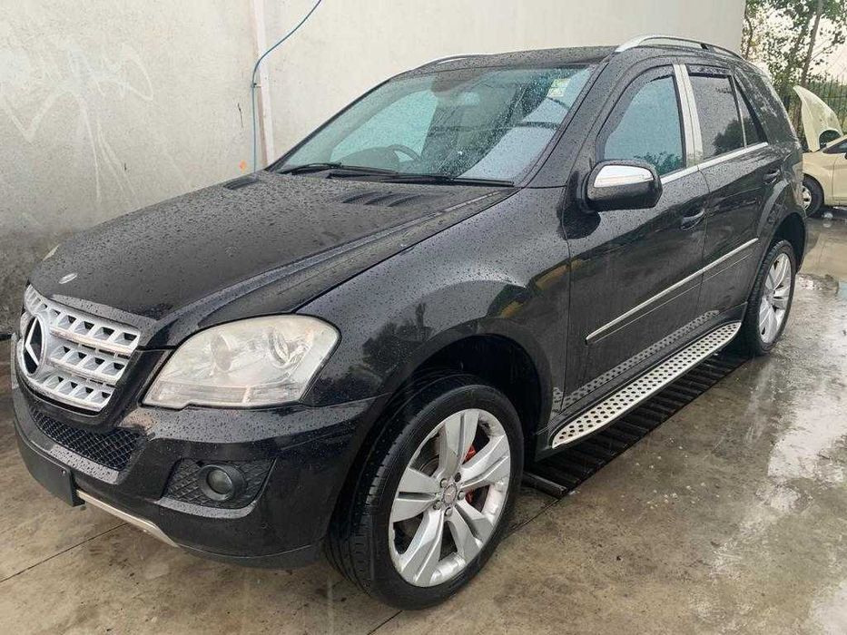 Dezmembrez mercedes ML w164 Face-lift--ml 350D/bara fata ml w164/far/