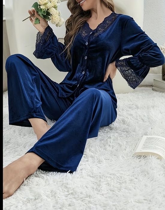 Продается пижамы размеры указано