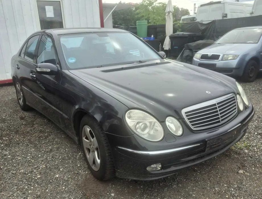 На Части Mercedes-Benz W211 E270cdi 177к.с. 2004г. седан