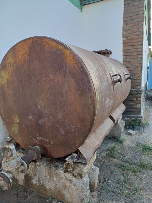 Ёмкость хорошо сост.