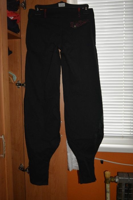 Ефектен панталон марка ZORY