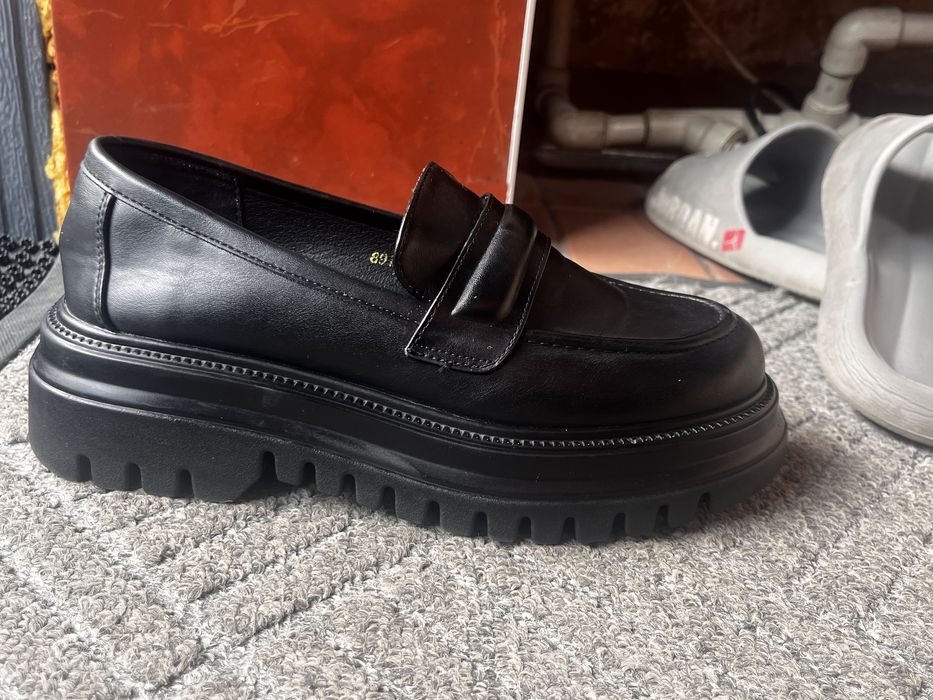 продам лоферы, 37 размер