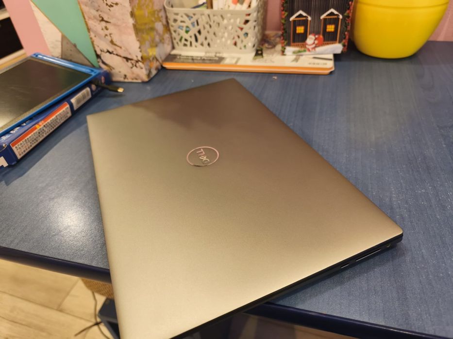 Dell Precision 5570,  i9-12900H, 32GB DDR5, RTX A2000 8GB, SSD 512GB