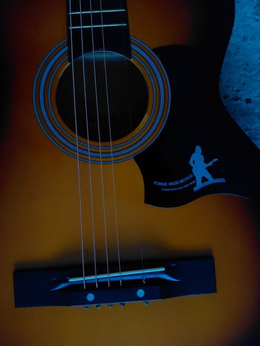 Гитара в хорошом состяние