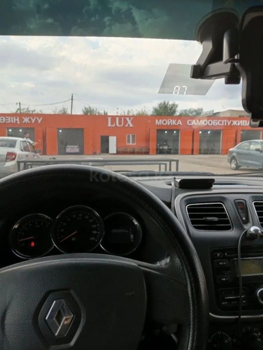 Рено логан 2. Renault Logan 2 2014 газ бензин.