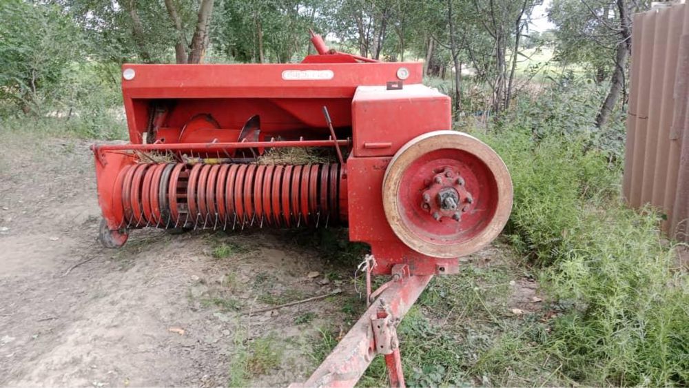 Продам Трактор