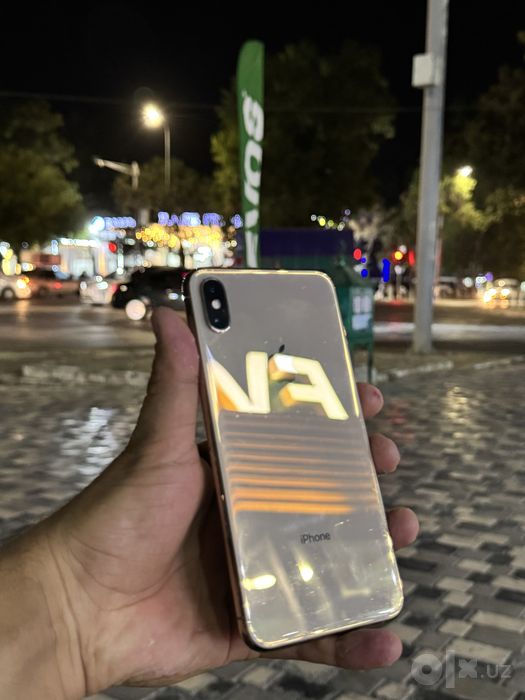 Apple iPhone Xs Max