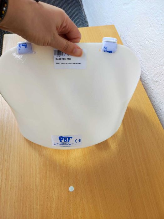 Echipament de scrima