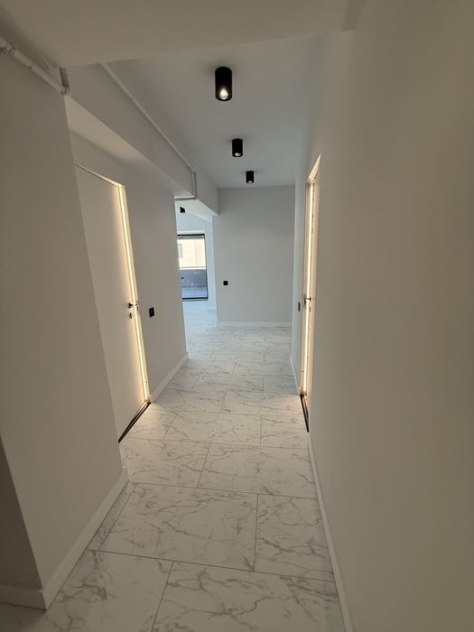 Apartament-bloc nou 2026 -4 camere-163mp-terase--Persoana Fizica