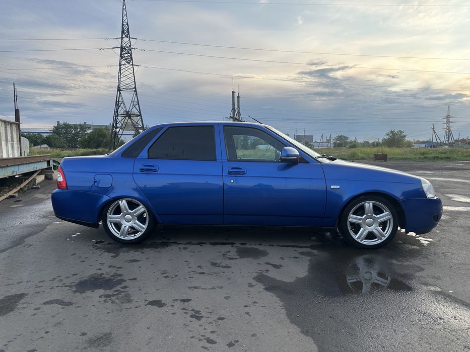 Продаю LADA Priora 2