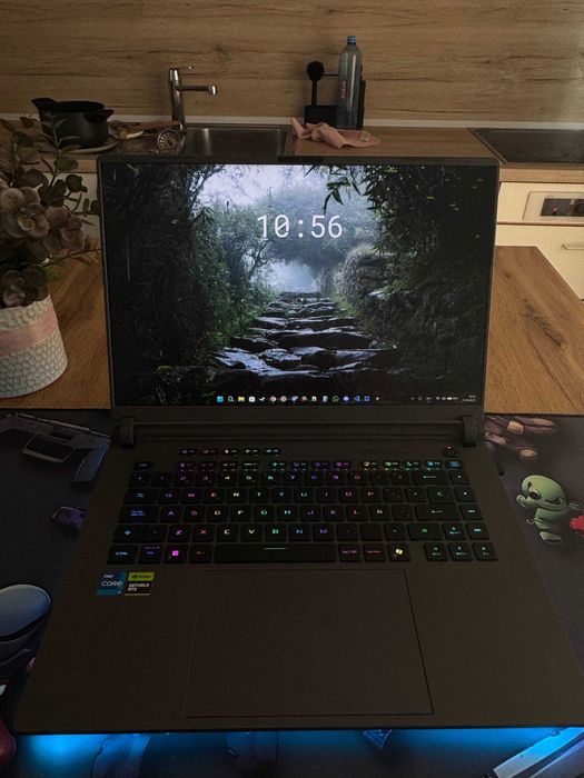 ASUS ROG Strix G16 (i7-14650HX, 32GB RAM, RTX 5060) – 165Hz – Ca nou