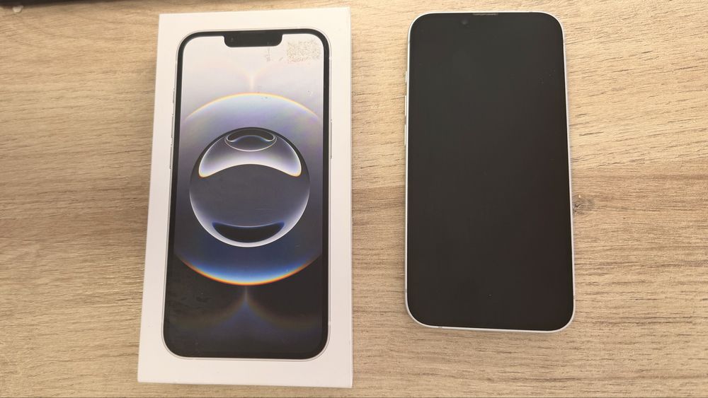 iPhone 16e 256GB White – Отлично състояние, като нов