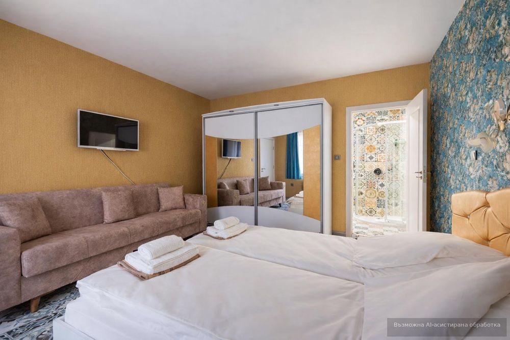 Дава се под наем Къща в с. Здравец, Област Варна - 420 кв.м за 2100 € - Снимка #7