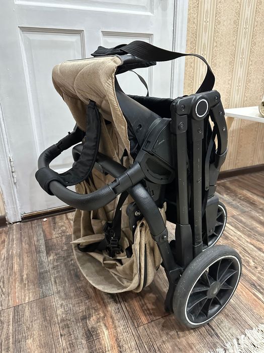 Коляска детская, 0-3 года