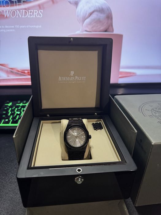Audemars Piguet Royal Oak от Дубай