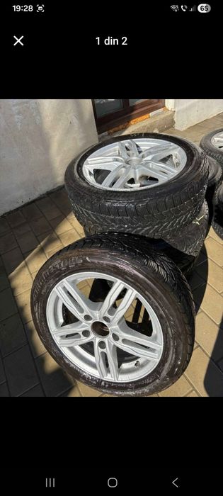 Vând mai multe seturi de cauciucuri cu jante de aluminiu