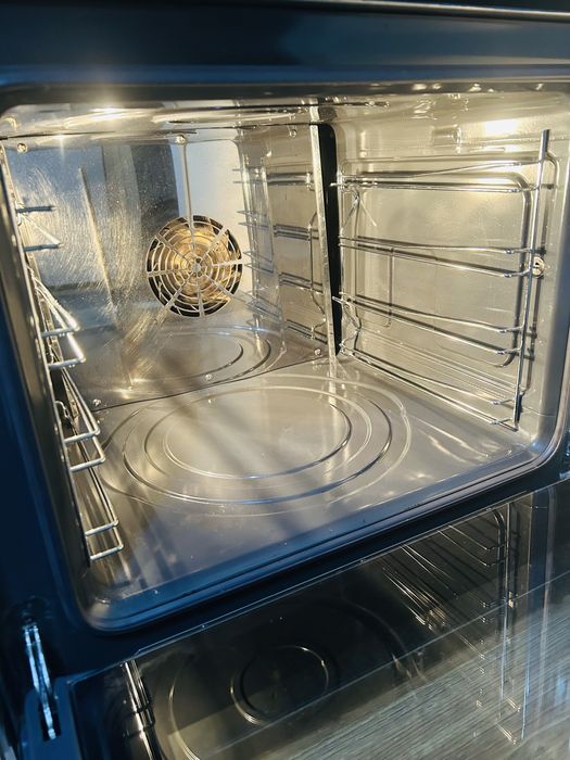 Продам духовой шкаф smeg