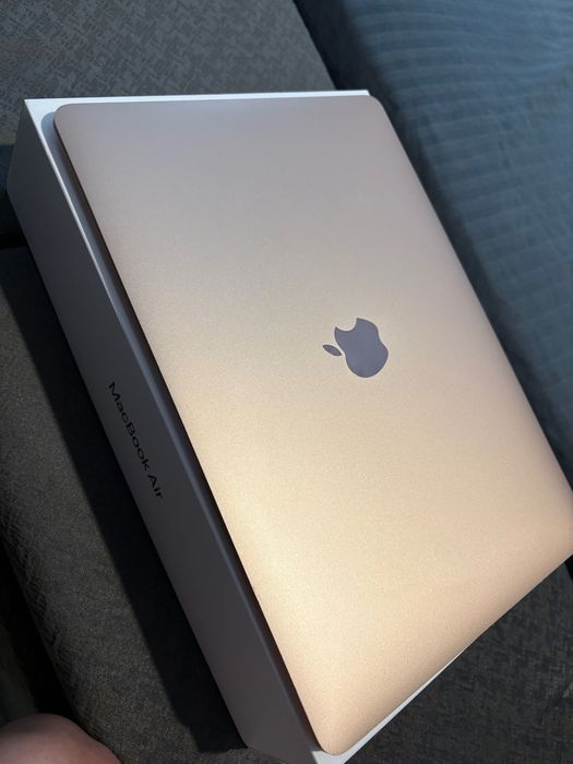 MacBook Air M1(2020)