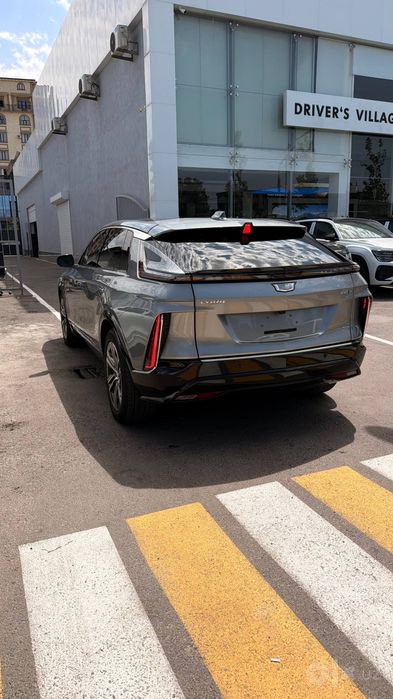 Cadillac Lyriq sotiladi