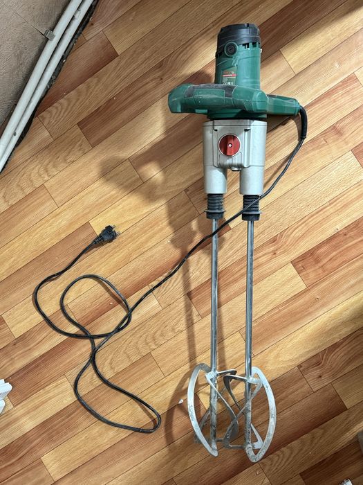 Продам Миксер DWT