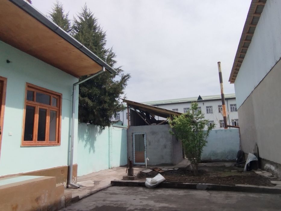 Уй сотилади 2 сотих