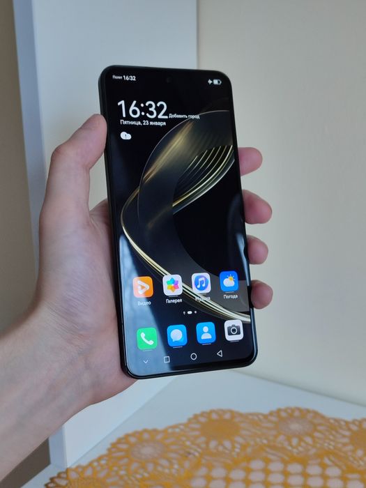 Huawei Nova 12 SE 120ГЕРЦ 256GB / 12