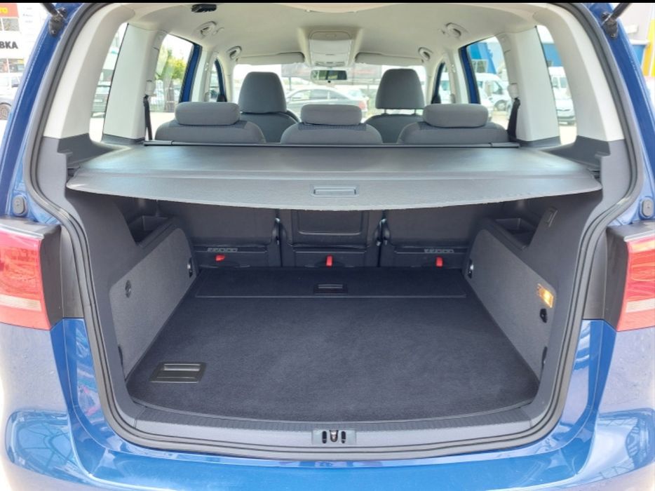 Volkswagen Touran 1,6tdi АВТОМАТИК Webasto ГЕРМАНИЯ top