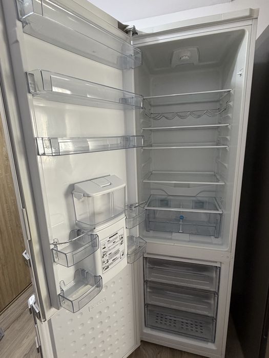 Combina frigorifica Beko