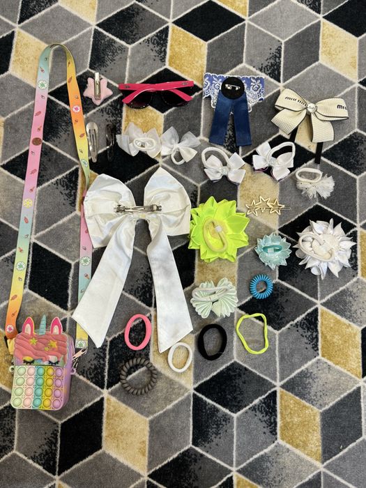 Отдаю детские аксессуары