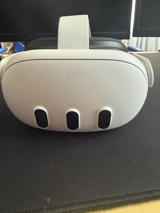Продам vr meta qest 3