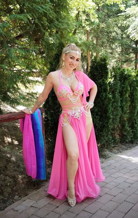 Dansatoare dans oriental bellydance