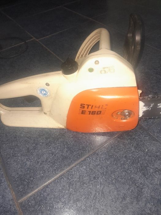 Drujbă electrică stihl 250 Lei ușor negociabil