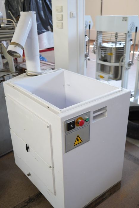 Vând utilaje profesionale pentru patiserie -preturi super