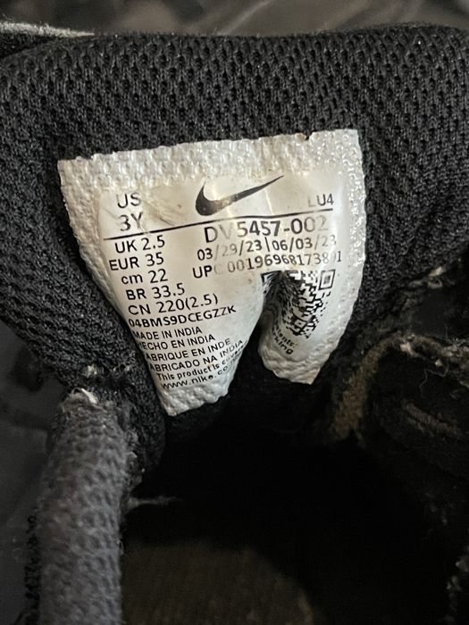 Adidași Nike copii negri – mărime 35 - Stare Foarte Bună