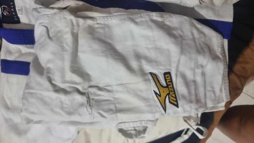 Продам кимоно росто 150