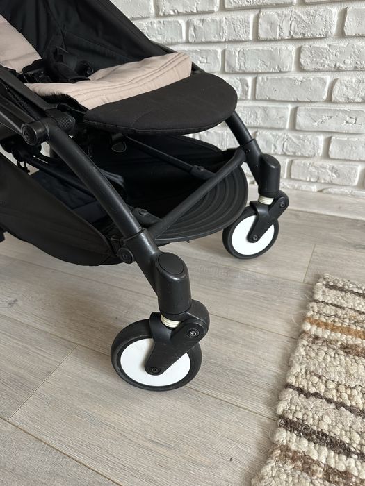 Carucior Babyzen Yoyo (2 culori+accesorii)