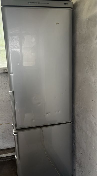 Холодильник LG на запчасти