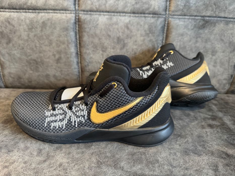 Nike Kyrie Flytrap II.