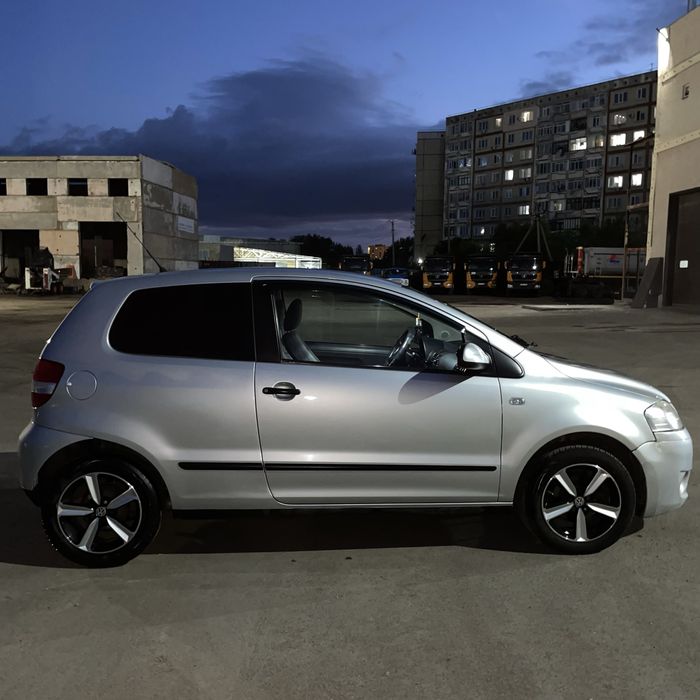 Авто Volkswagen Fox