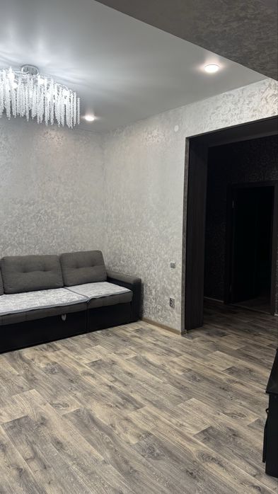 Продается 3 комнатная сталинка