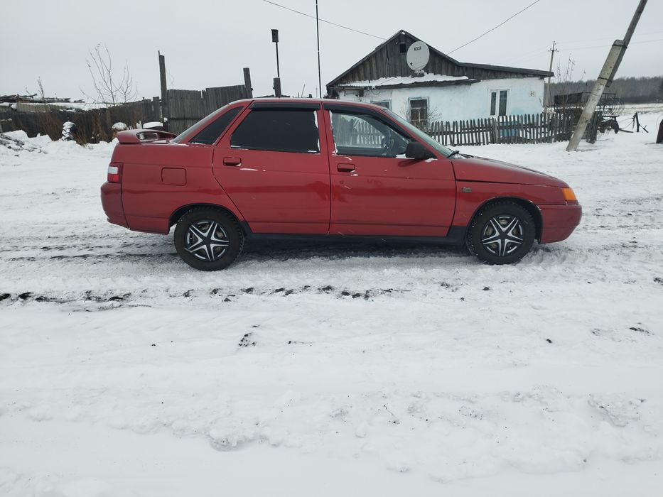 Продам машину Ваз 2110