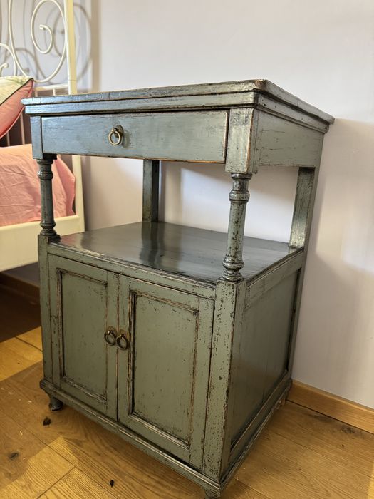 Продам антикварный комод/тумба