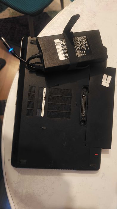 Dell  E6440 i7 | 8GB RAM | HDD 750GB | video dedicat sau dezmembrez