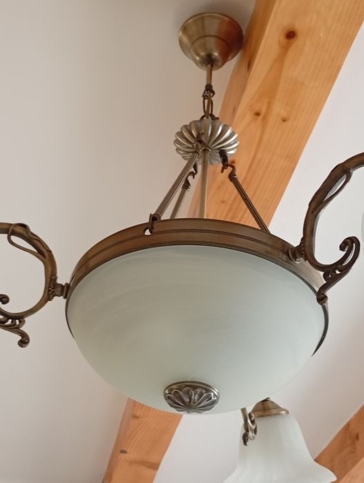 Candelabru cu trei brațe