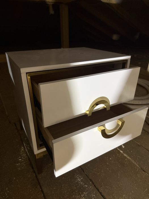 Set 2 noptiere dormitor deosebite