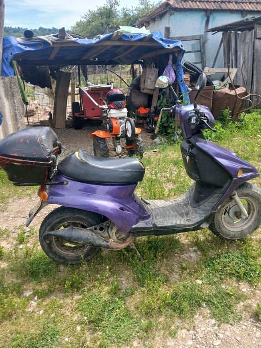 Vând scuter italjet de 49cm