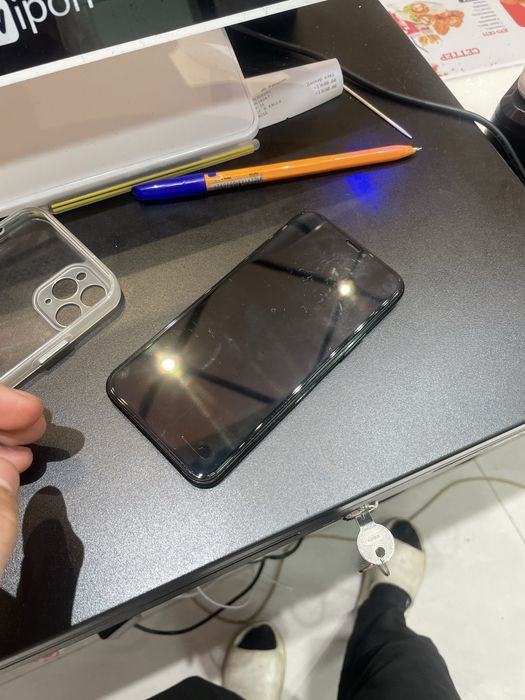 Продам iPhone 11 pro