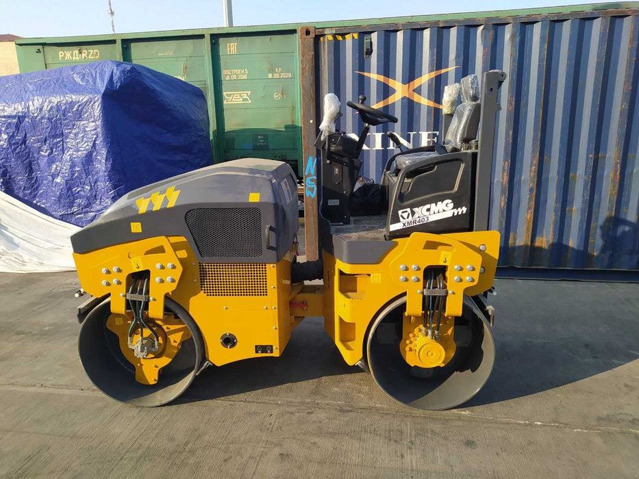 Дорожный каток XCMG XMR403 4 тонн в Ташкенте, в наличии