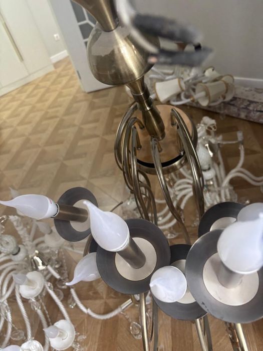 Люстры большие 30к